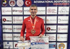 KARATE SPORCUMUZ ŞAMPİYON OLDU